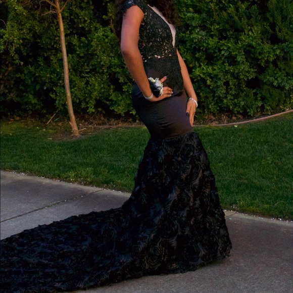 prom dress - Picture 2 of 3